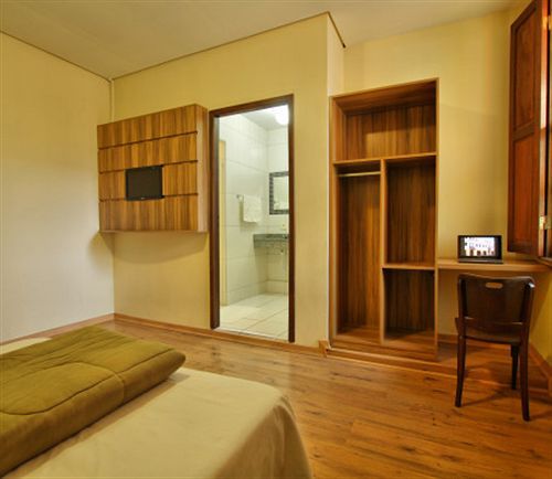 Hostel Roma 库里提巴 外观 照片